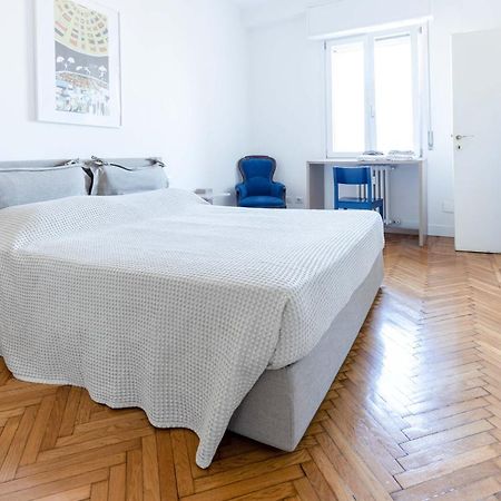 Milan Flat 5 Min From Duomo With Park For Small Cars Milão Exterior foto