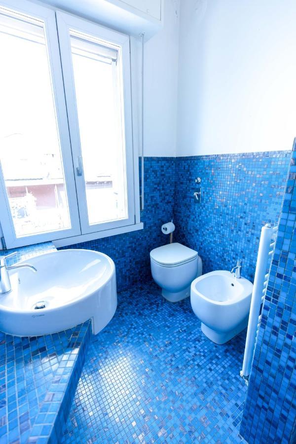Milan Flat 5 Min From Duomo With Park For Small Cars Milão Exterior foto