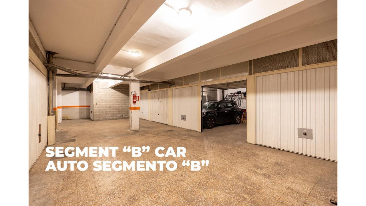 Milan Flat 5 Min From Duomo With Park For Small Cars Milão Exterior foto